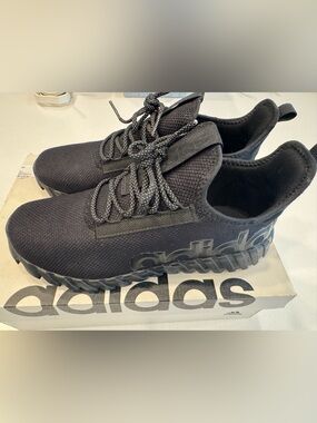 Adidas Men/Women Black Knit Lace-Up Casual Sneakers - Men size 7/Women size 8.5